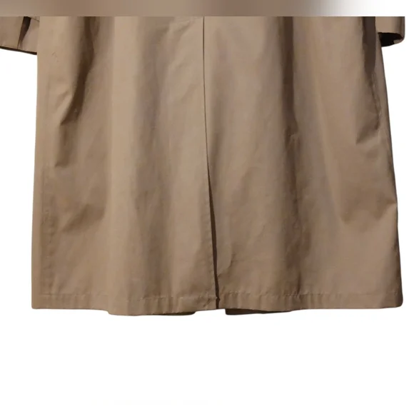 London Fog -Limited Edition Tan Trench Coat, Removable Liner Inc., Pockets, 46L - Picture 8 of 14
